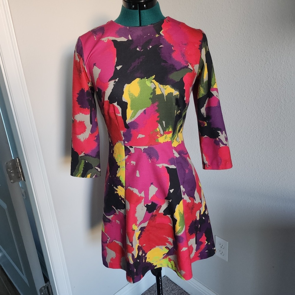 Trina Turk Women Knit Dress Fit and Flare 3/4 Sleeve Sz XS (est) Abstract Floral